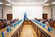 Уряд збільшив «вчительську тисячу» для прифронтових регіонів