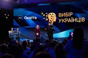 Бражка на уроках, меч-указка і равлик Гадоліній — як викладає один з переможців вчительської премії