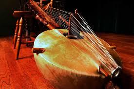 Файл:Kora (African lute instrument).jpg — Вікіпедія