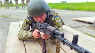 №17 Лінія прицілювання. Правила прицілювання та тренування його одноманітності. Принципи дії оптичних і та коліматорних прицілів та їх вітчизняні зразки