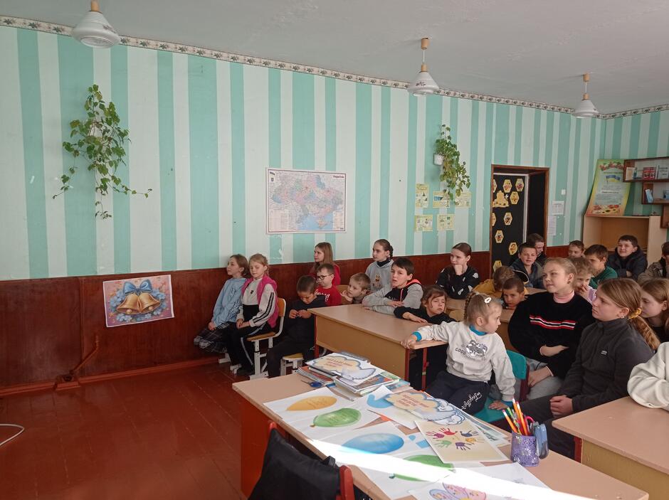 0900fjq7-2966-940x703.jpg