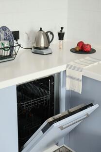 0900mq16-922e-208x312.jpg
