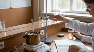 Лабораторна робота № 5. Тема. Визначення питомої теплоти плавлення льоду.