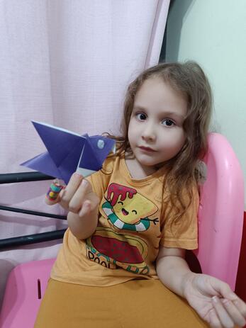 0900w9t4-f735-347x463.jpg