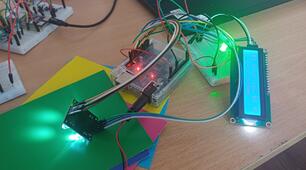 Робототехніка на Arduino. Система розпізнавання кольору на основі датчика TCS230