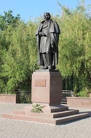 Файл:Пам'ятник Гоголю. Миргород.JPG — Вікіпедія