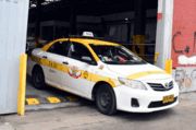 File:Taxi de Montevideo, Uruguay. (Toyota).png