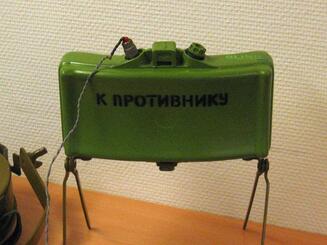 0901hkbv-d812-327x245.jpg