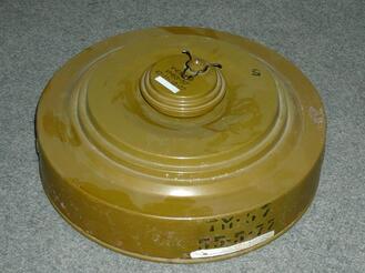 0901hkf7-a8ef-329x246.jpg
