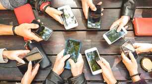 Конспект уроку з англійської мови "Mobile Phones: Friend or Foe?"