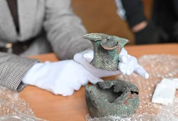 На зображенні може бути: ливарня