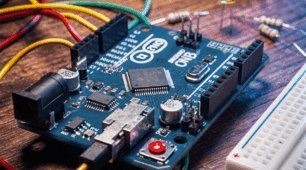 Arduino: Ваш Шлях до Світу Електроніки та Програмування