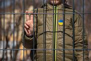 Заборона української і сотні таборів. Як росія намагається знищити ідентичність дітей на ТОТ?