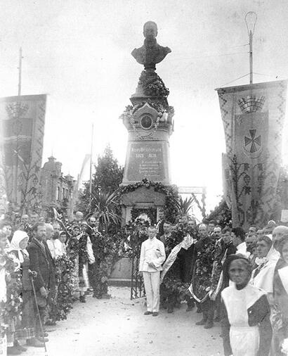 Файл:Відкриття пам'ятника І. Котляревському в Полтаві (1903).jpg — Вікіпедія