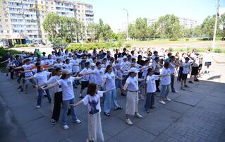 090224pg-eb5b-319x201.jpg