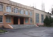 «Хто б сумнівався». Вчителька, яка випала з вікна, мила їх із «власної ініціативи»